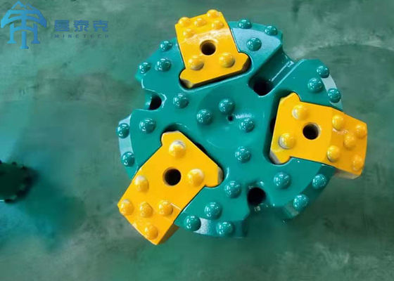 Ql80 Shank Dth Drill Bit การออกแบบด้านหน้าเรียบพร้อมท่ออากาศสําหรับการเจาะหิน