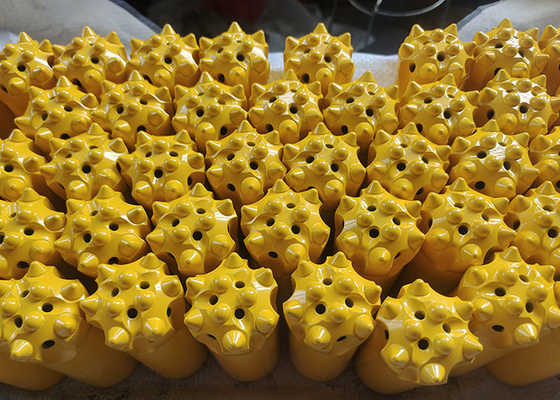 CNC Milling และกระบวนการรักษาความร้อนสิทธิ์ Thread Button Bit สําหรับการเหมืองทองคํา